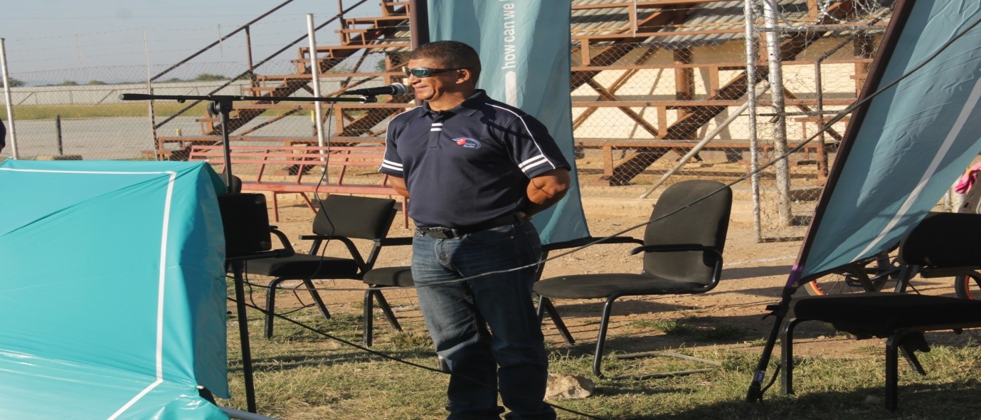 Cricket Namibia CEO – Dr. Donovan Zealand welcoming the children at the Fun day 2017